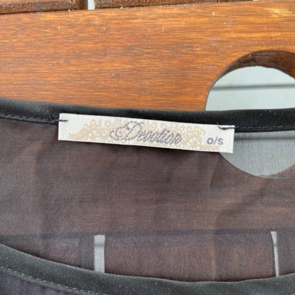 Sheer Polyester One Size Flowing Top with Gathered Seam Sleeves EUC - Picture 5 of 13